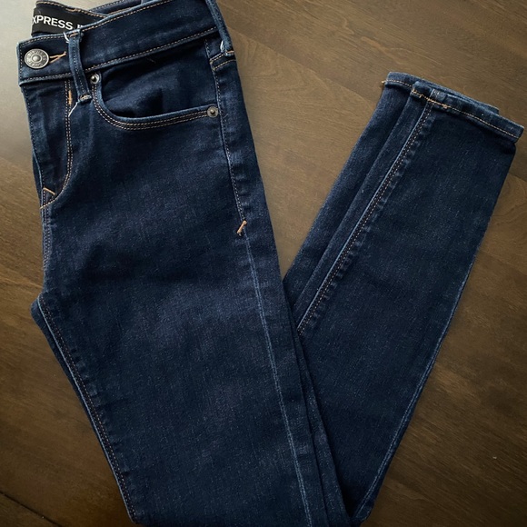 Express Mid Rise Jeans